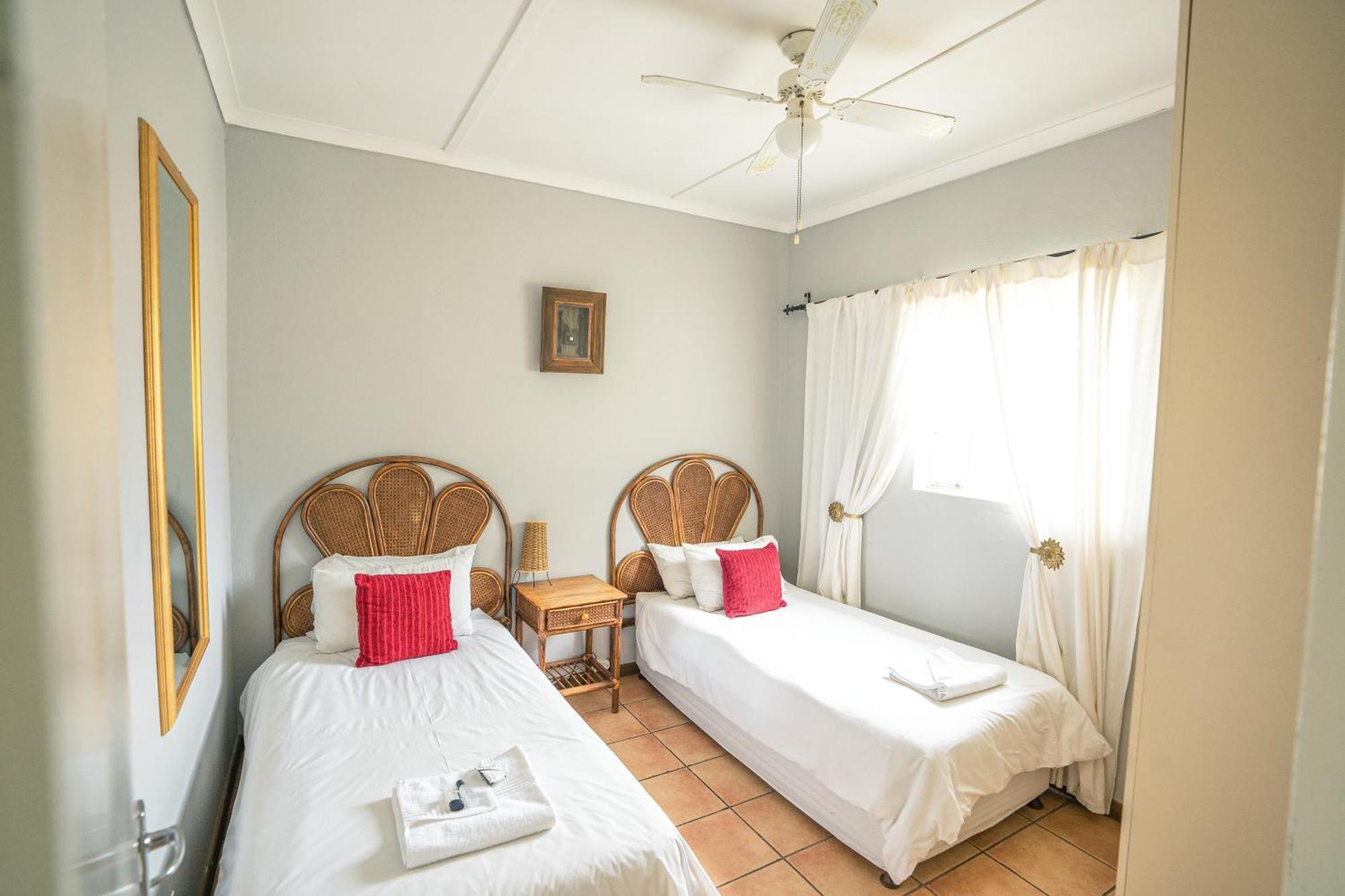 Olive Grove Guest Farm Villa Beaufort West Eksteriør billede